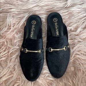 BLACK SLIP ON SHOES (SIZE 7.5 Narrow)